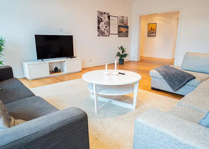 Grand 3br At Vasaplatsen *