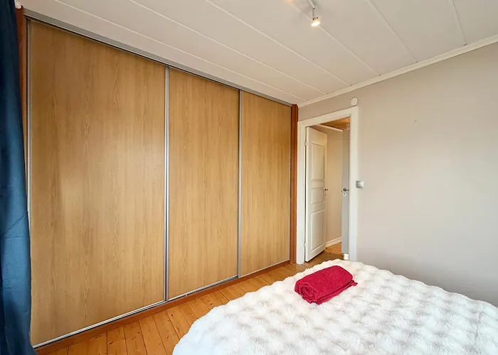 Casa vacanze Workers - 4br - 8 Beds - 2 Kitchens - Volvo Goteborg