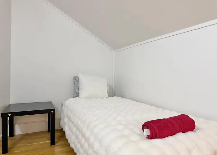 Casa vacanze Workers - Free Parking - 3 Kitchens - Volvo Goteborg