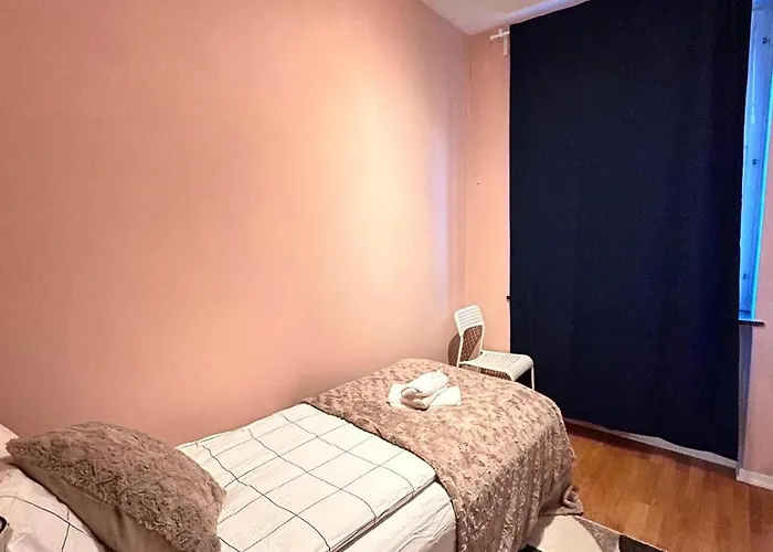 Apartament Spacious 4br In Göteborg