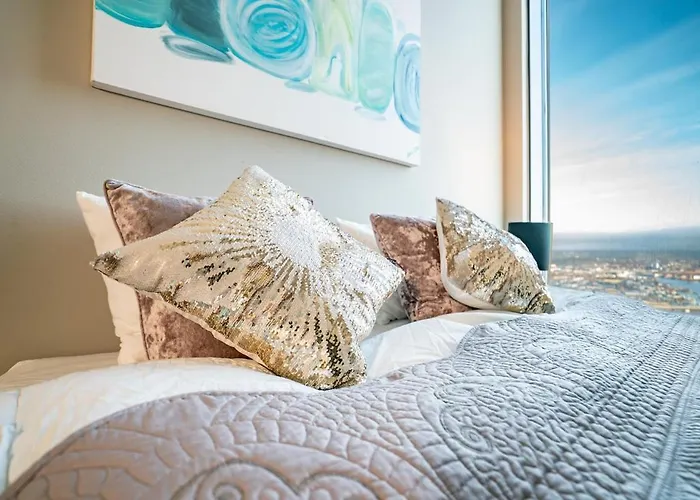 Penthouse 70th Floor Karlatornet Appartamento