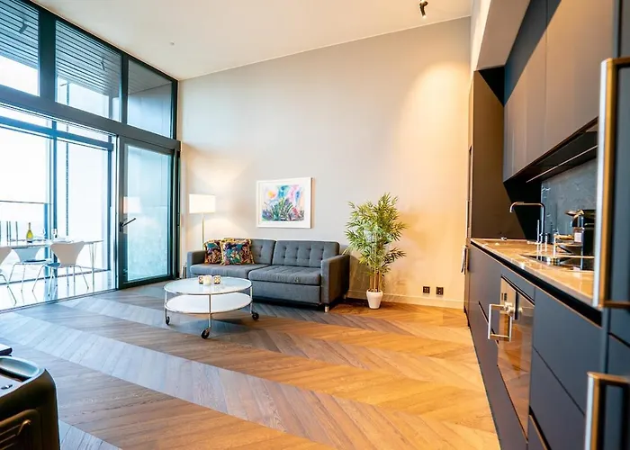 Penthouse 70th Floor Karlatornet *