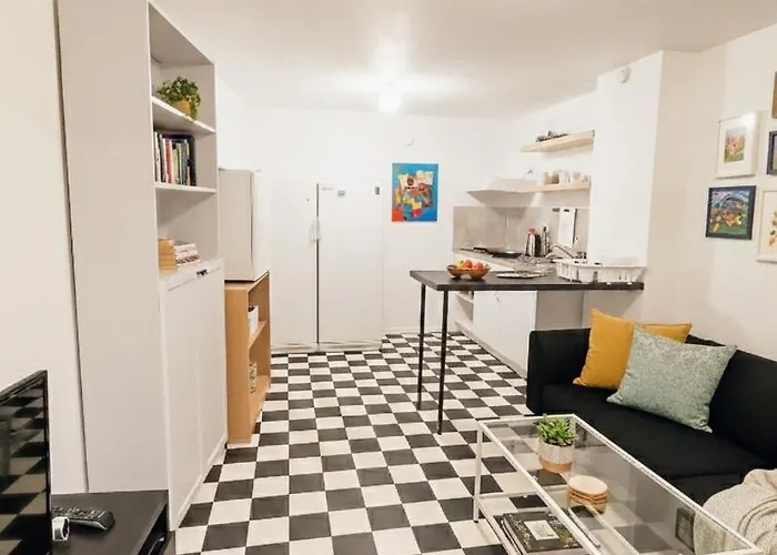 Premium Workers 8br 13beds 2kitchen 3bath Сasa de vacaciones *