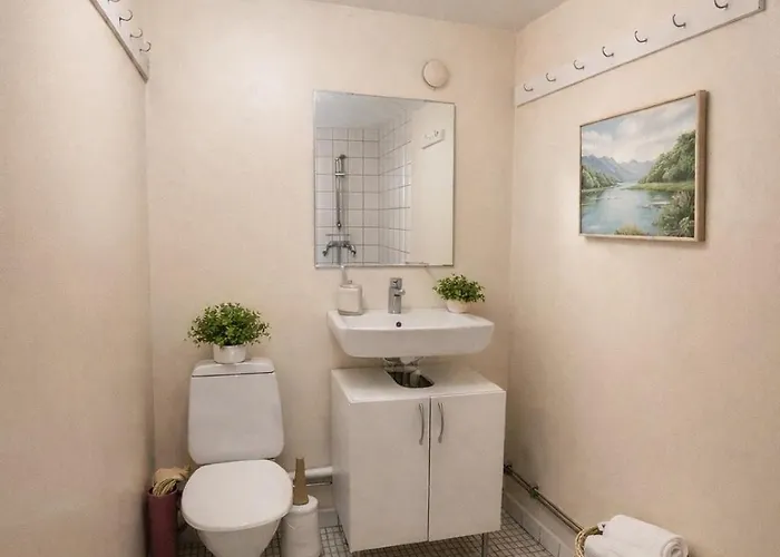 Premium Workers 8br 13beds 2kitchen 3bath