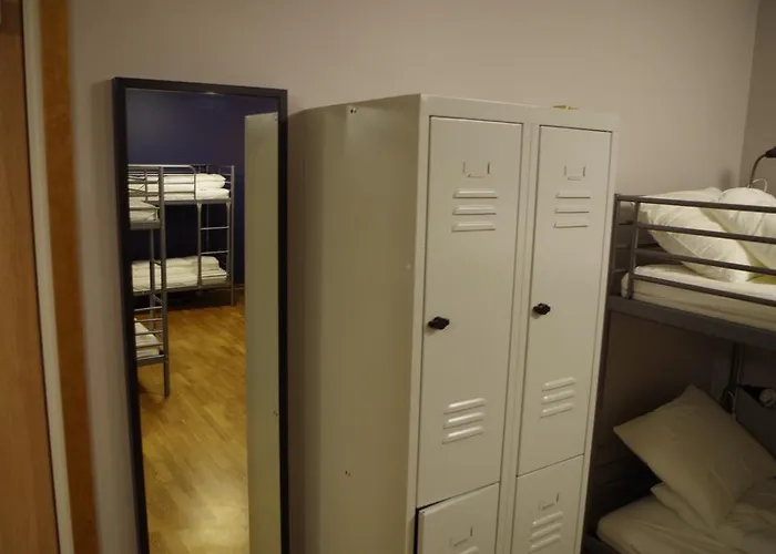 Hostel Spoton & Sportsbar *