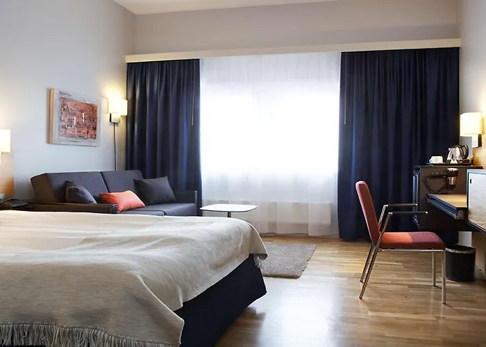 Quality Waterfront Hotel 4*