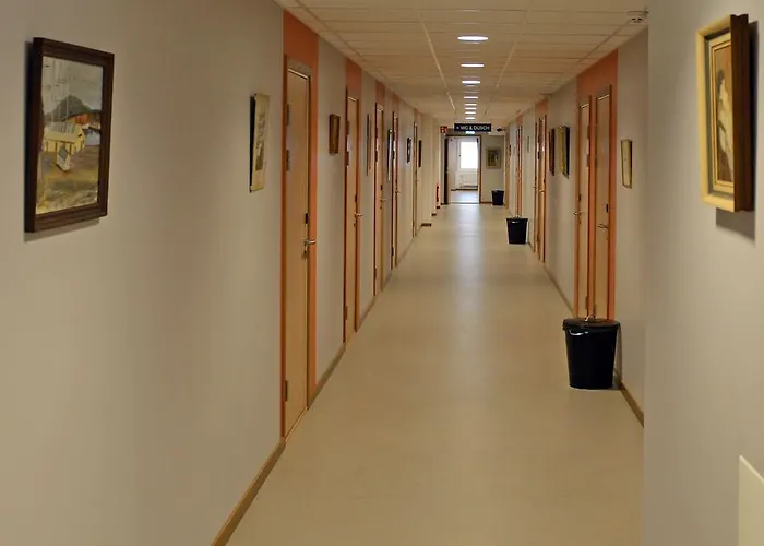 Hostel Spoton & Sportsbar