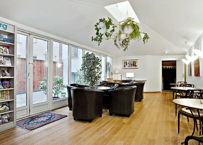 Center - Sure By Western Hotel 3*